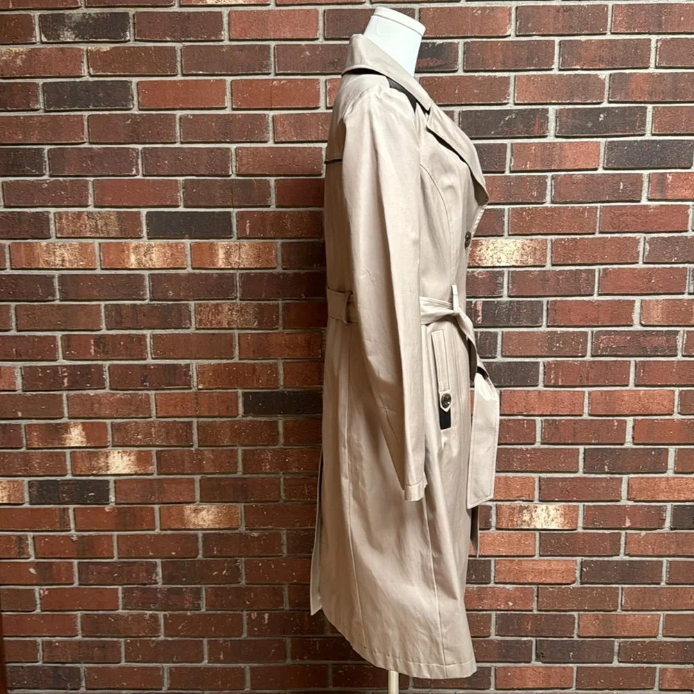 Via Spiga Water Repellent Tan Trench Coat size Medium